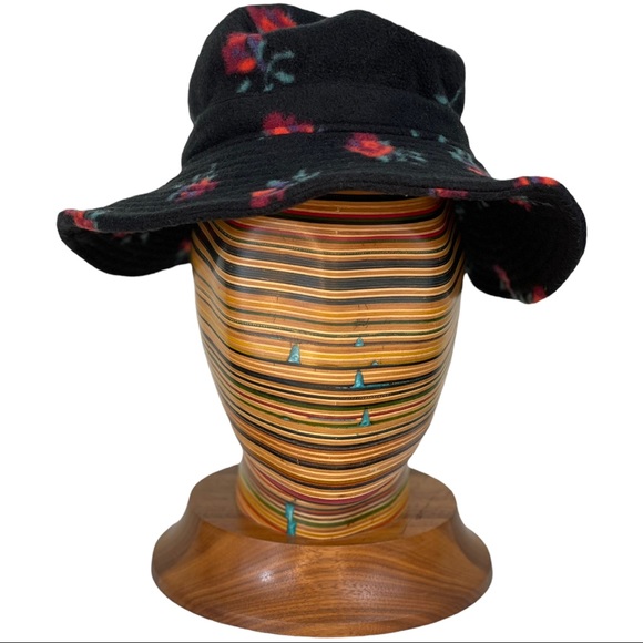 BRIXTON Dylan Bucket Hat - Floral Polar Fleece NWT sz XS/S - Picture 3 of 7